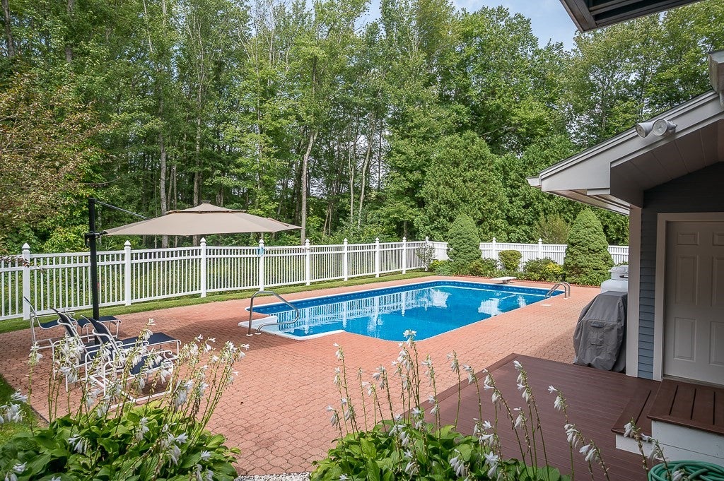 400 Boston Road, Sutton, MA Photo #4