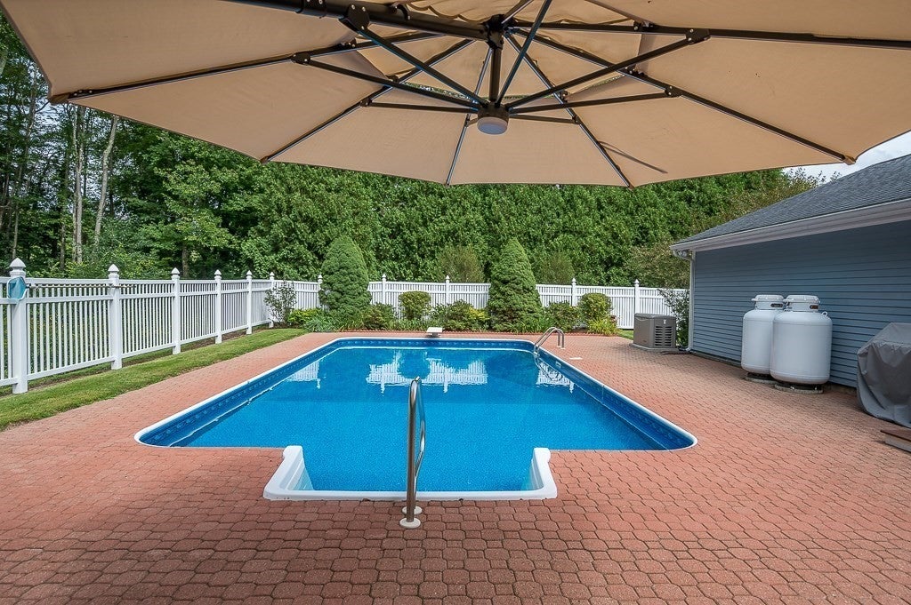 400 Boston Road, Sutton, MA Photo #5