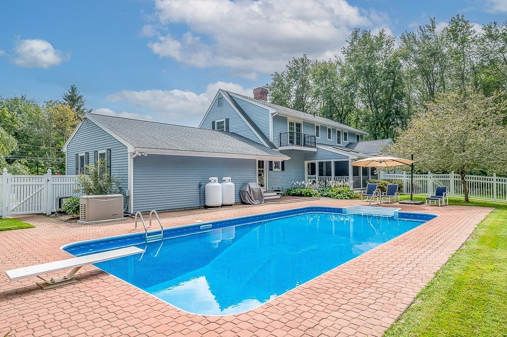 400 Boston Road, Sutton, MA Photo #3