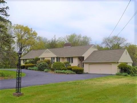 35 Deerhaven Rd Lincoln MA 01773