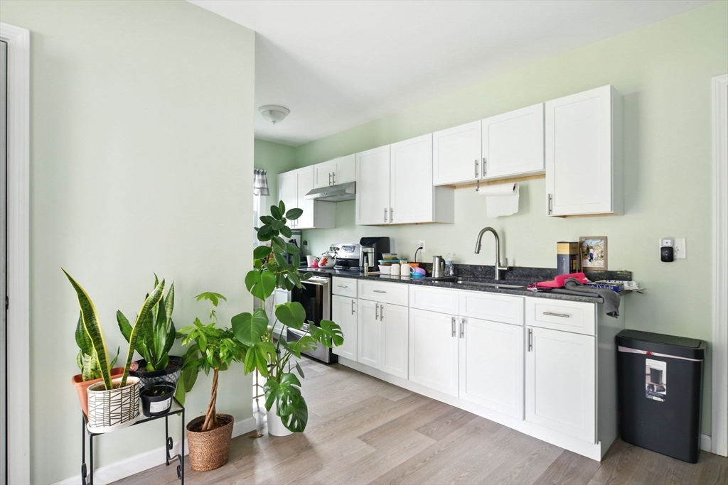 80-82 Kenyon St