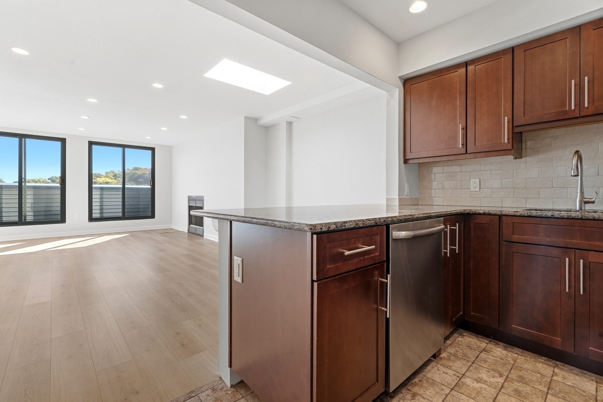 59 Brainerd Rd 604