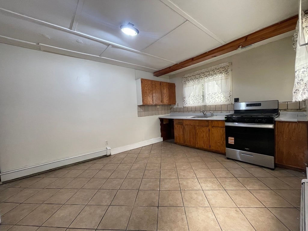 42 Arlington ST #42, Lynn, MA, 42 Arlington ST #42, Lynn, MA Photo #2