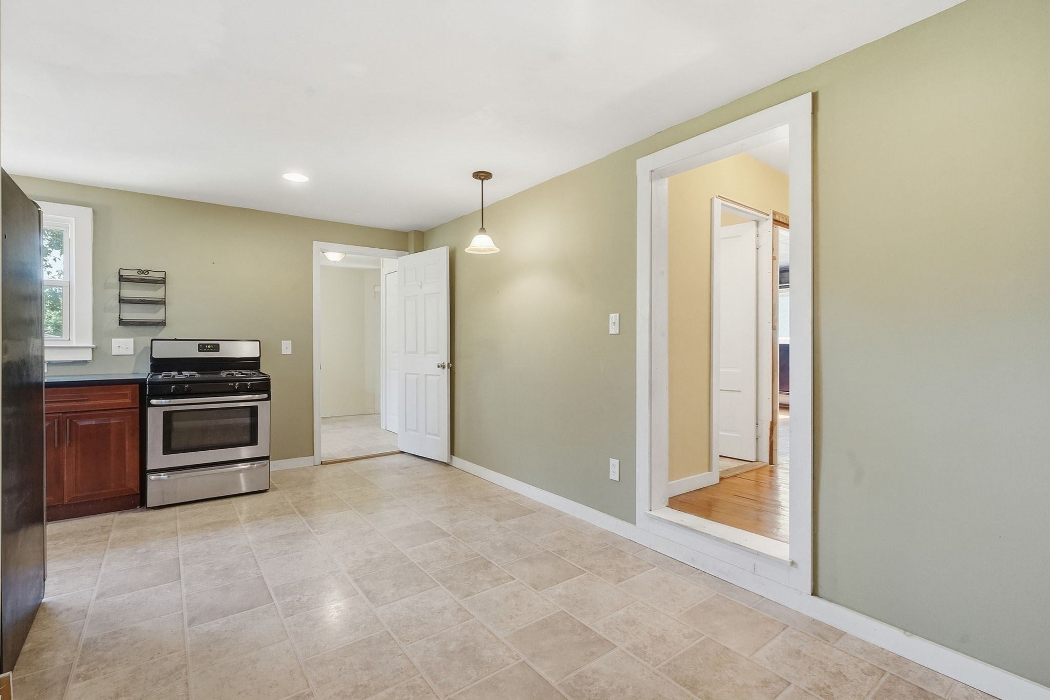 42 Jabish St, Belchertown, MA, 42 Jabish St, Belchertown, MA Photo #27