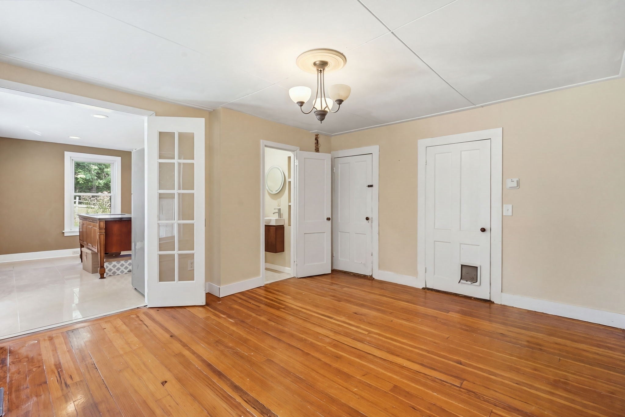 42 Jabish St, Belchertown, MA, 42 Jabish St, Belchertown, MA Photo #5