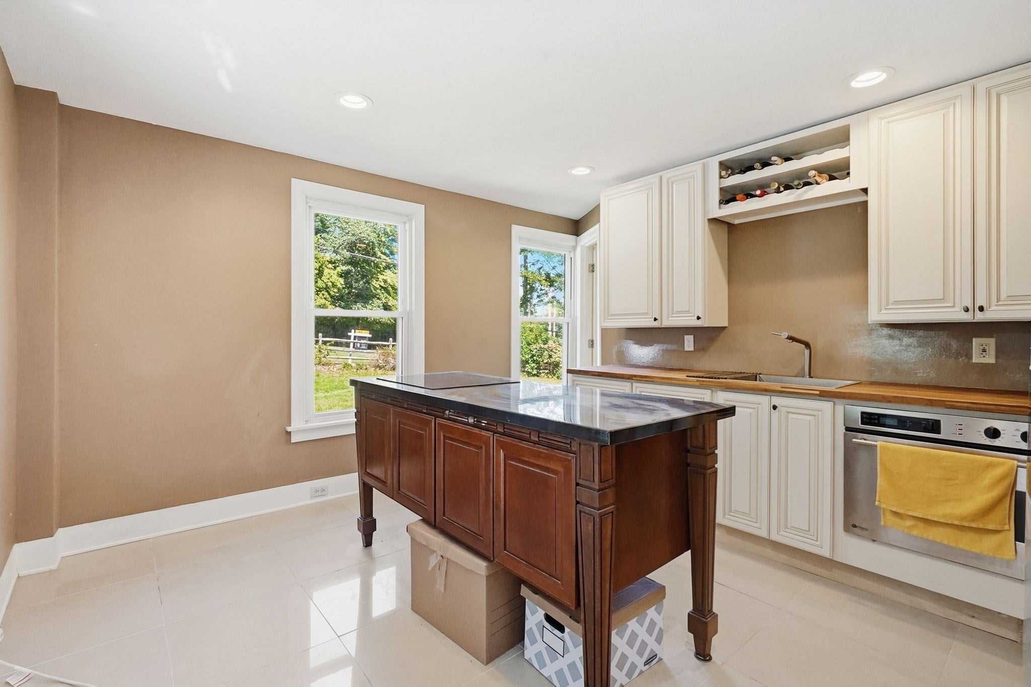 42 Jabish St, Belchertown, MA, 42 Jabish St, Belchertown, MA Photo #4