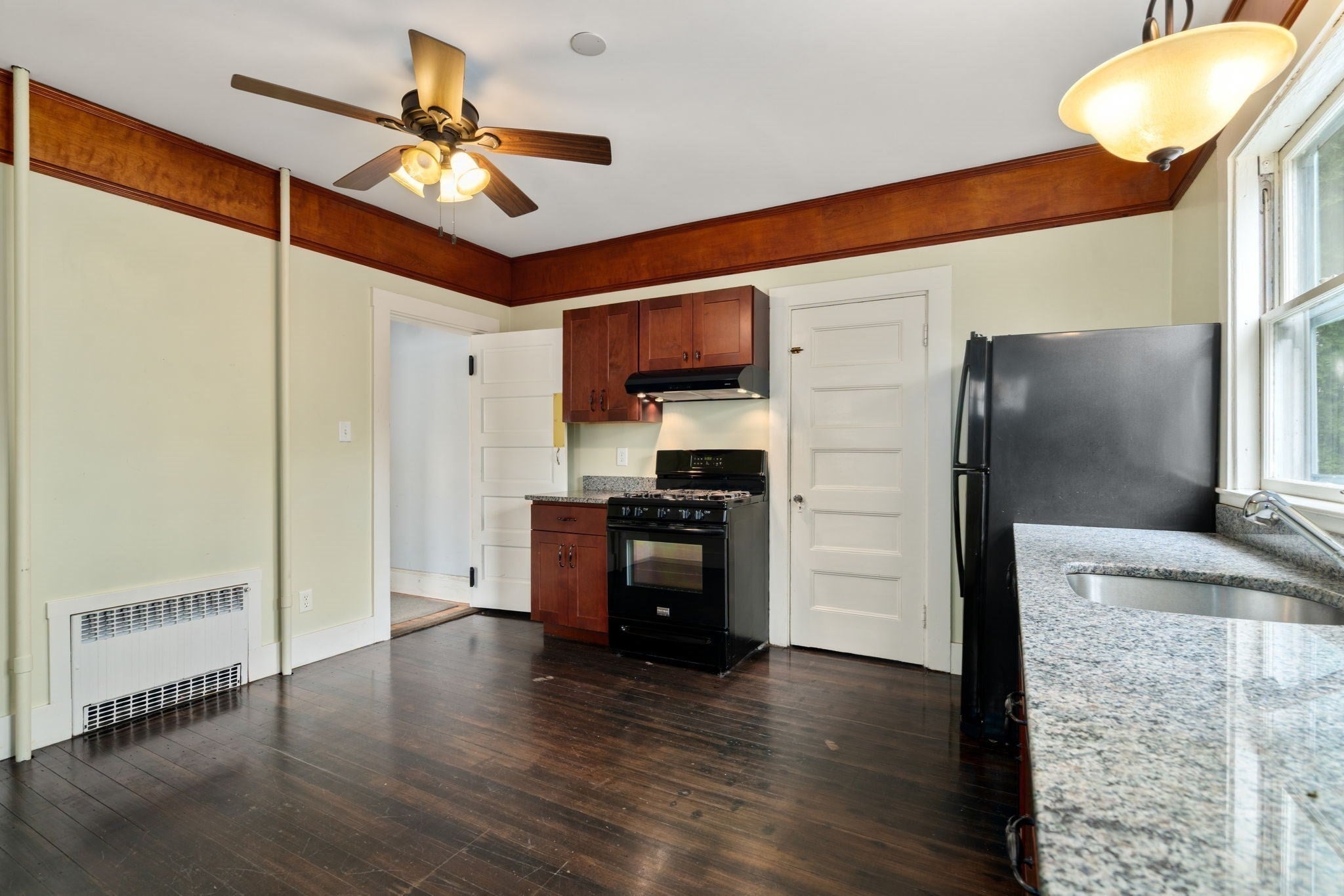 249 Crafts St, Newton, MA Photo #12