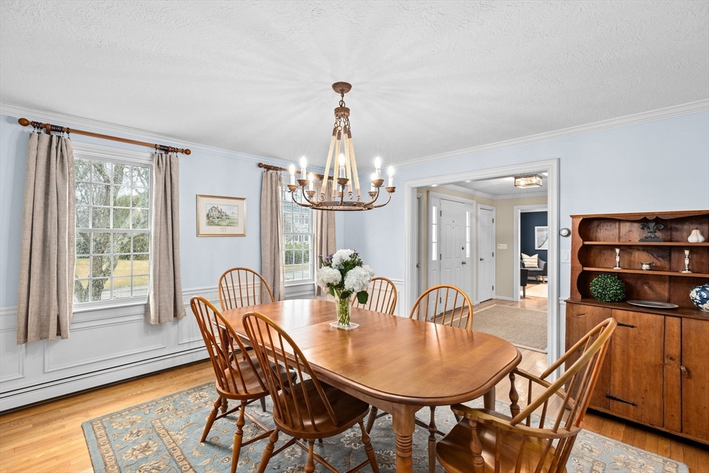 9 Windward Ln