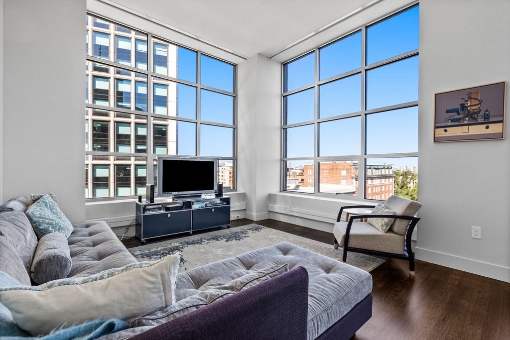 360 Newbury Street 601