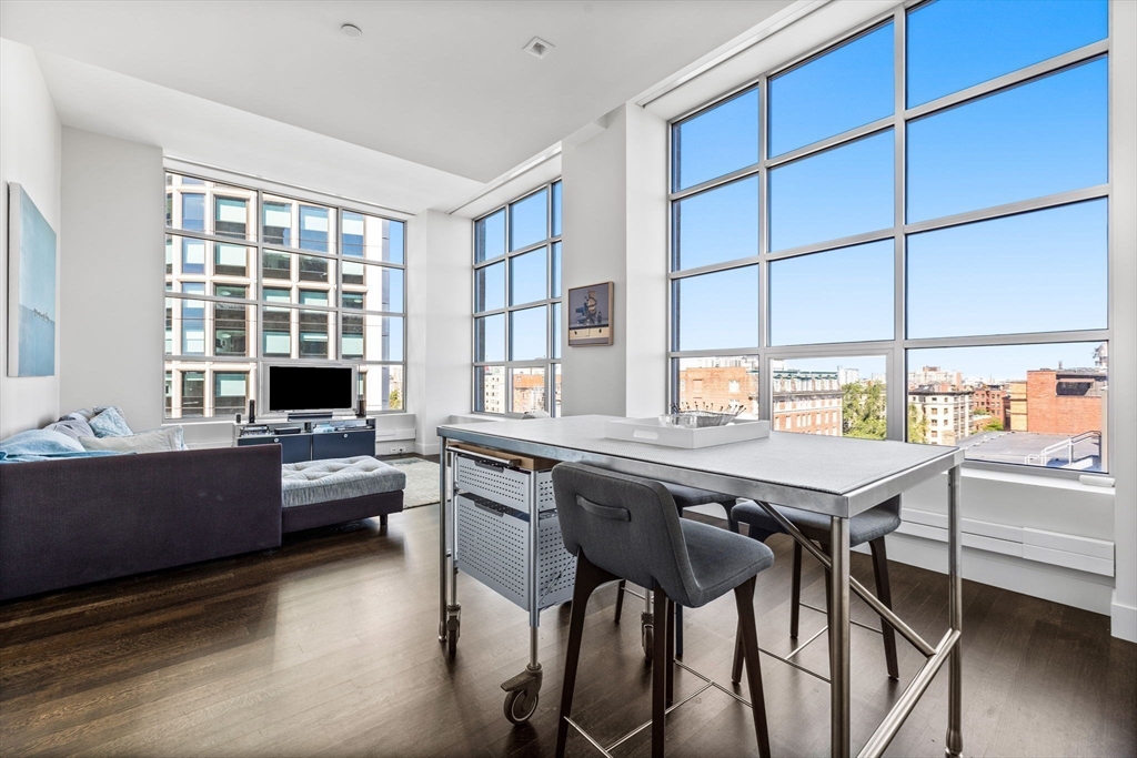 360 Newbury Street 601