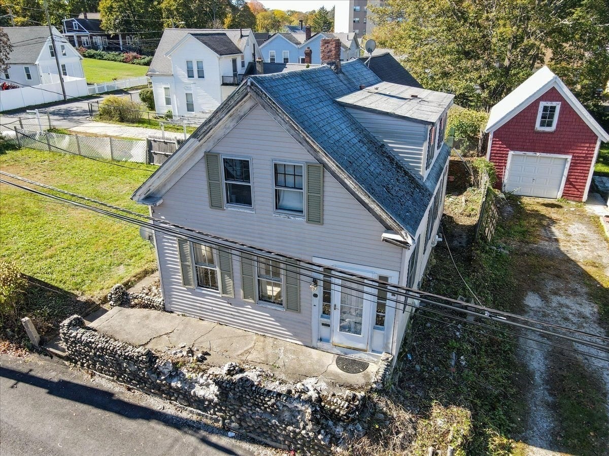 35 School St