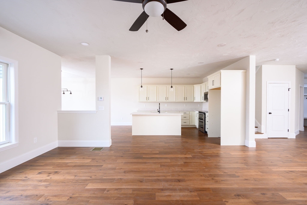 44 Metacomet Road #44
