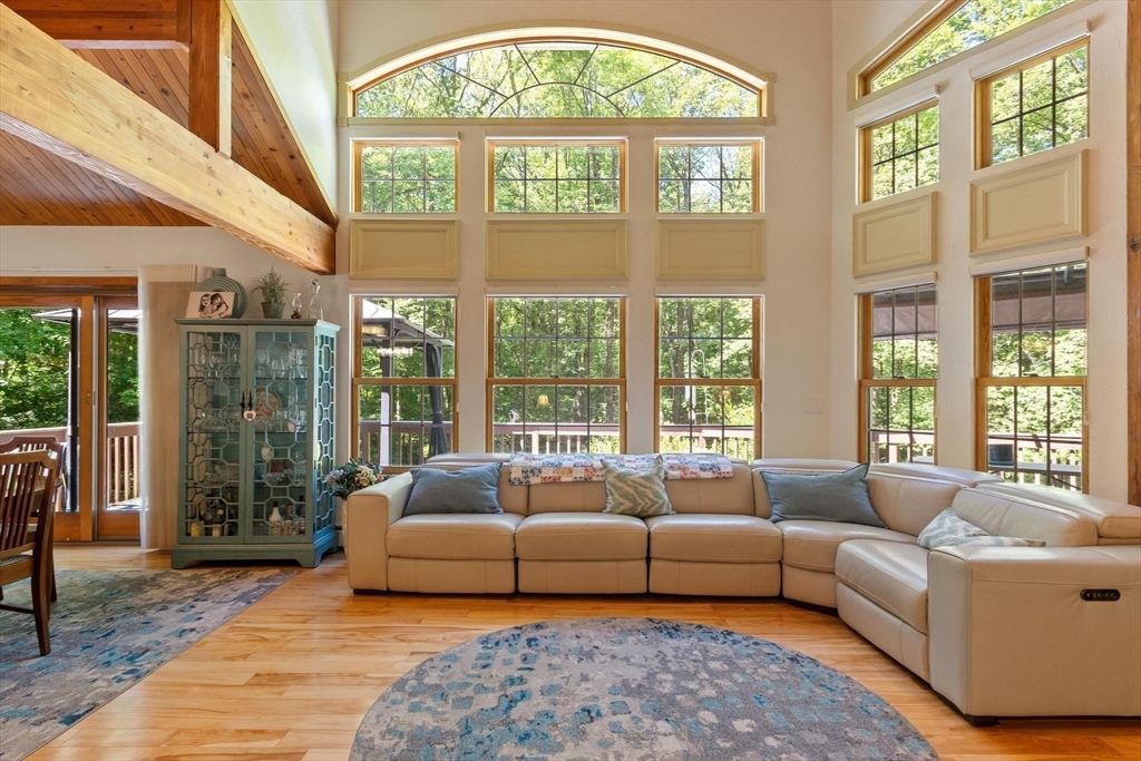 112 Elm St