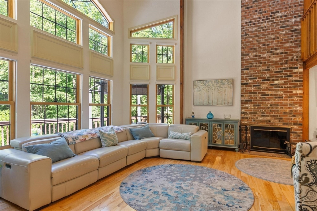 112 Elm St