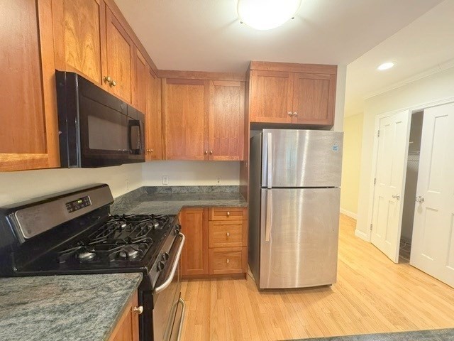 2-14 Saint Paul St #104, Brookline, MA Photo #3