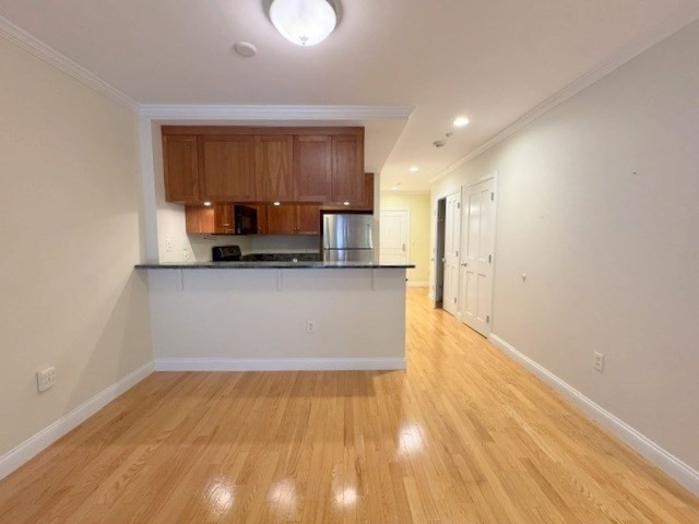 2-14 Saint Paul St #104, Brookline, MA Photo #5