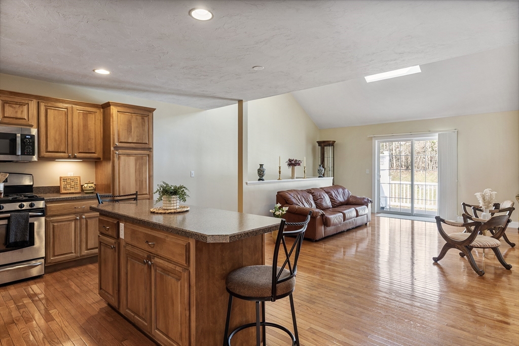 44 Angell Brook Dr 44