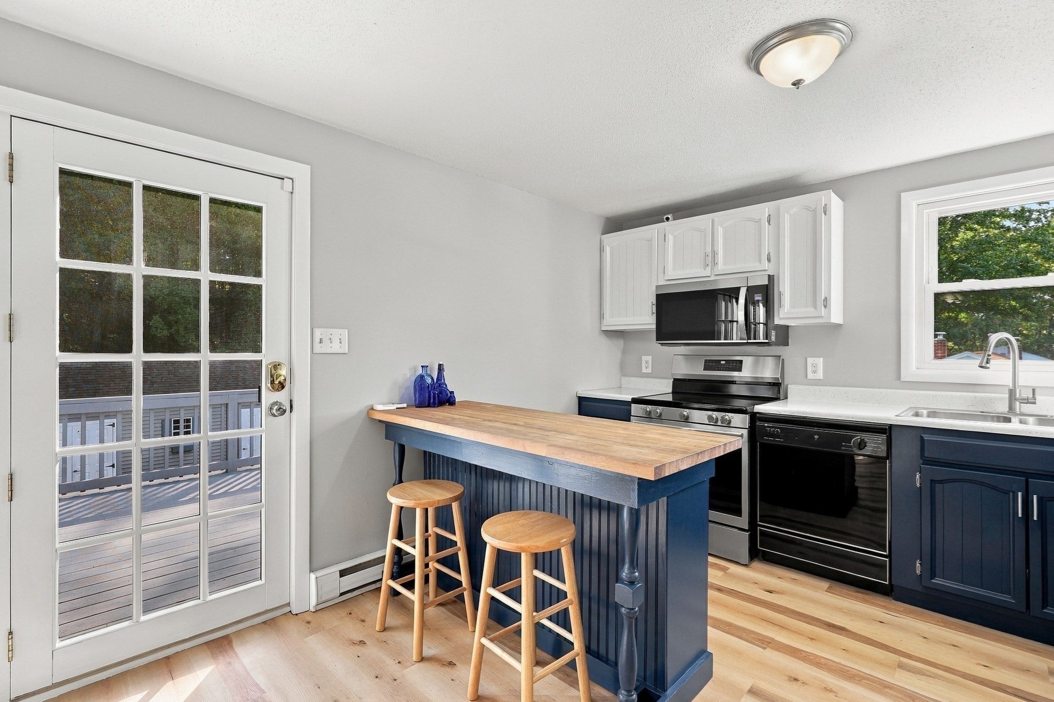 82 City Depot Road, Charlton, MA, 82 City Depot Road, Charlton, MA Photo #12