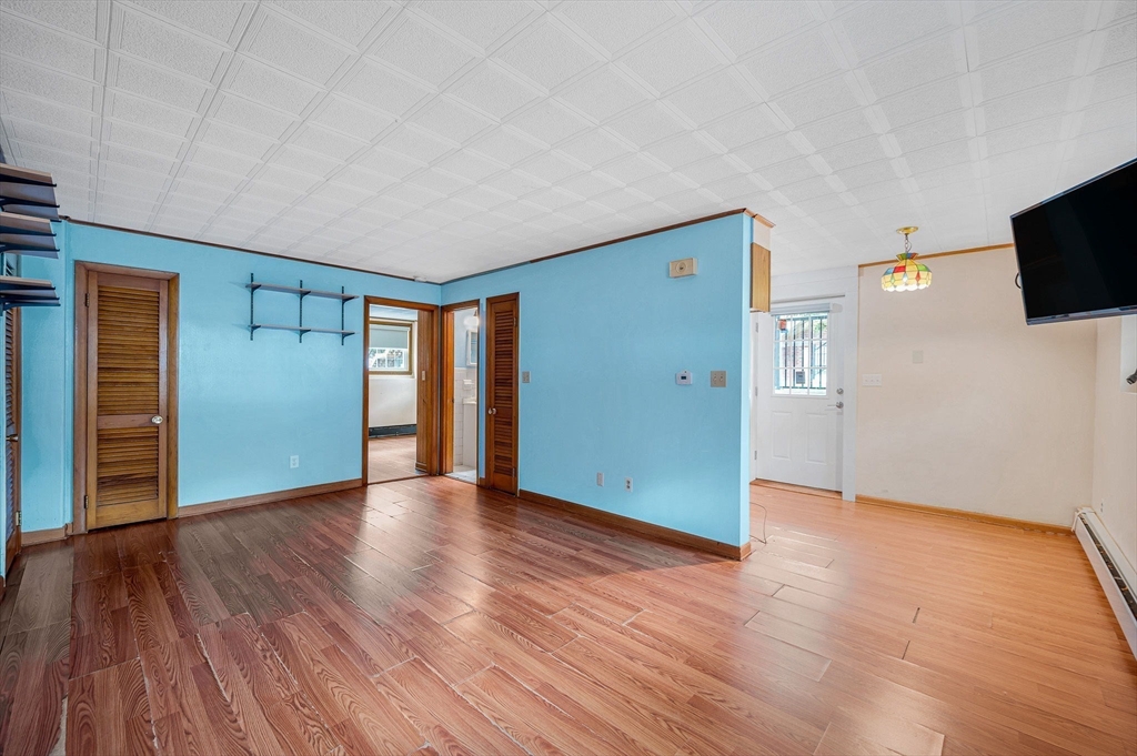 8 Austin Court B