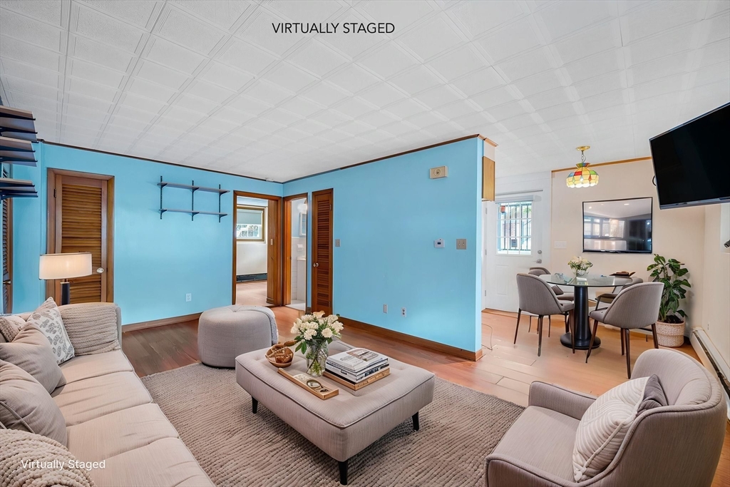 8 Austin Court B