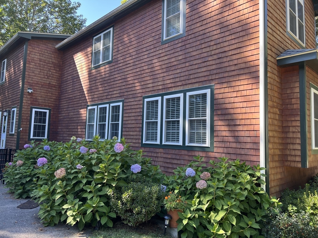 106 Edgemoor Ave