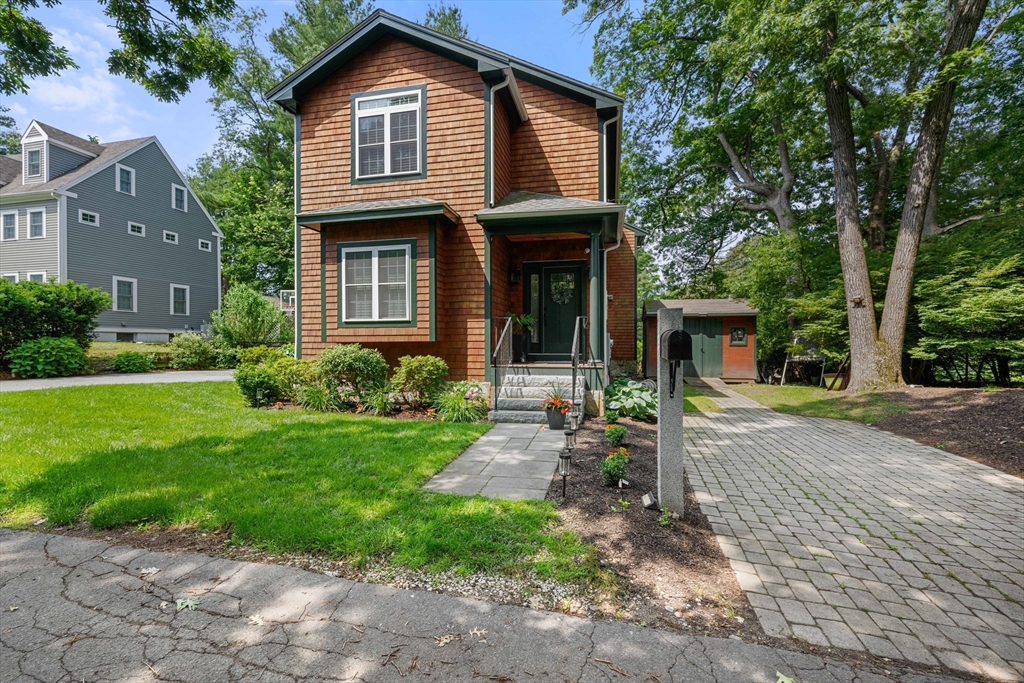 106 Edgemoor Ave