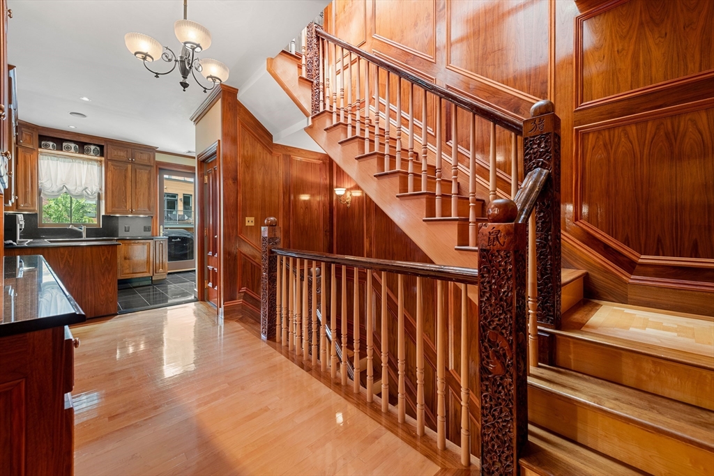 218 W Springfield Street