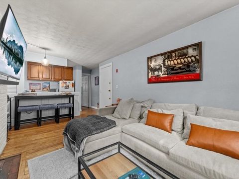 Photo of 11 Myrtle St #2, Boston, MA 02114 (MLS # 73482800)