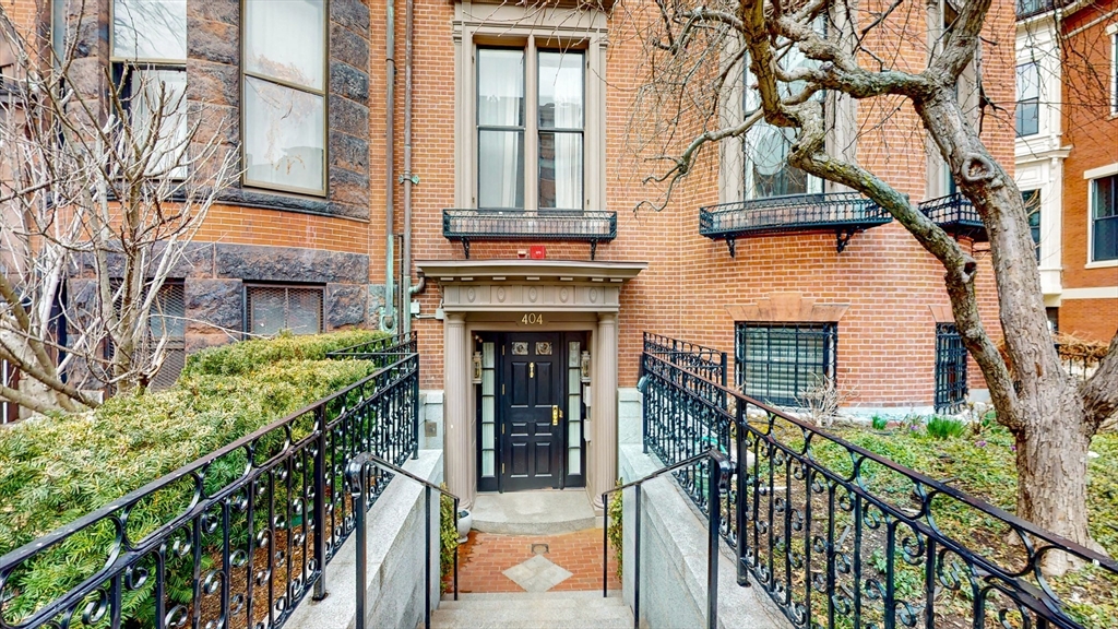 404 Beacon St 2