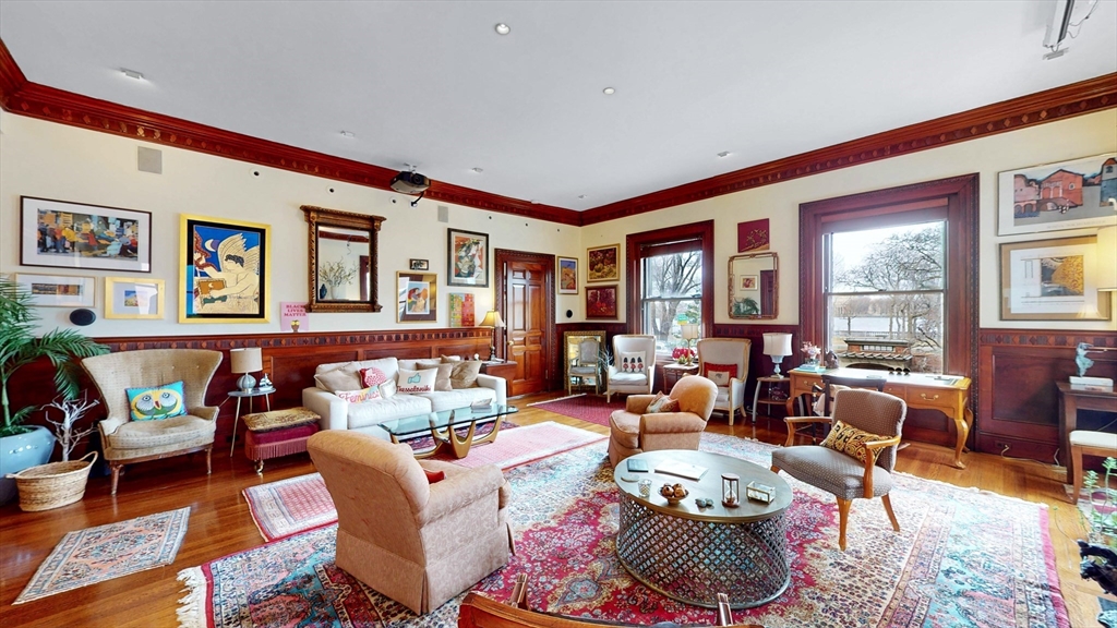 404 Beacon St 2