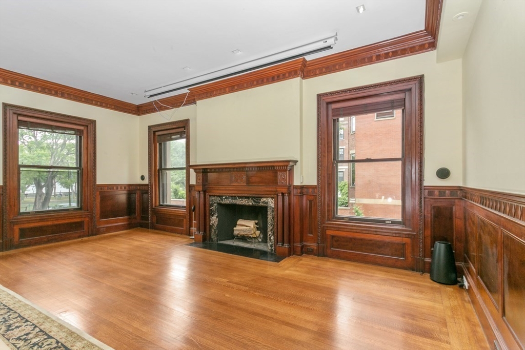 404 Beacon St 2