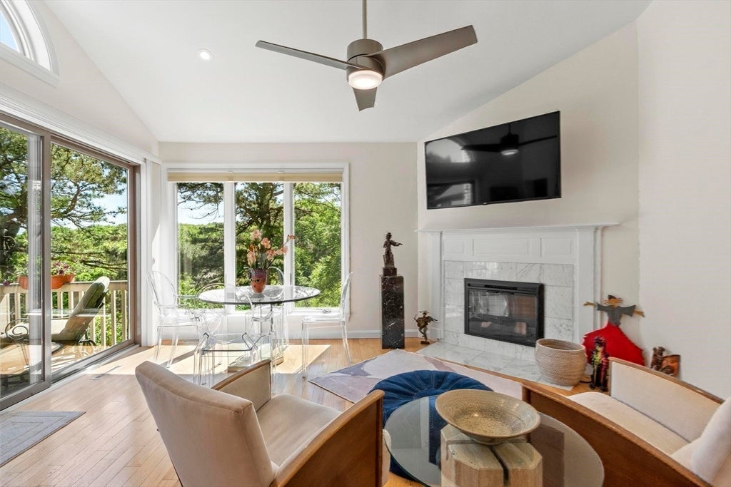24 Bayridge Lane 24