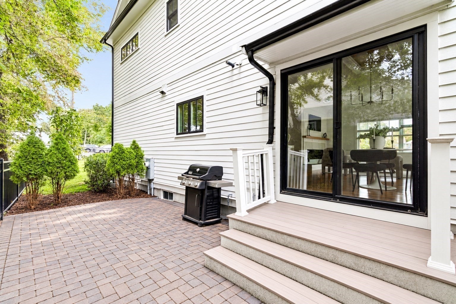 148 Pine St, Newton, MA Photo #8