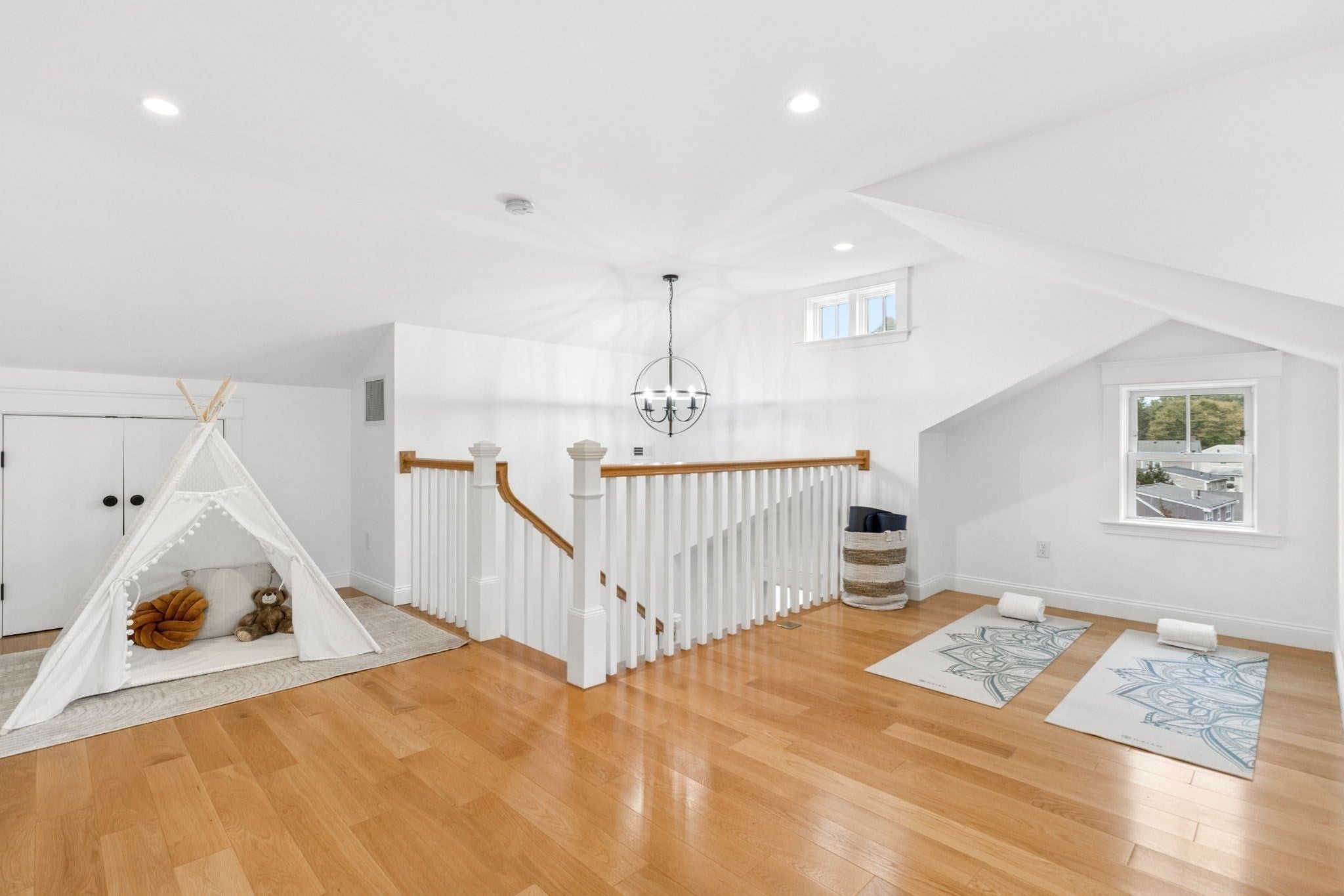148 Pine St, Newton, MA Photo #22