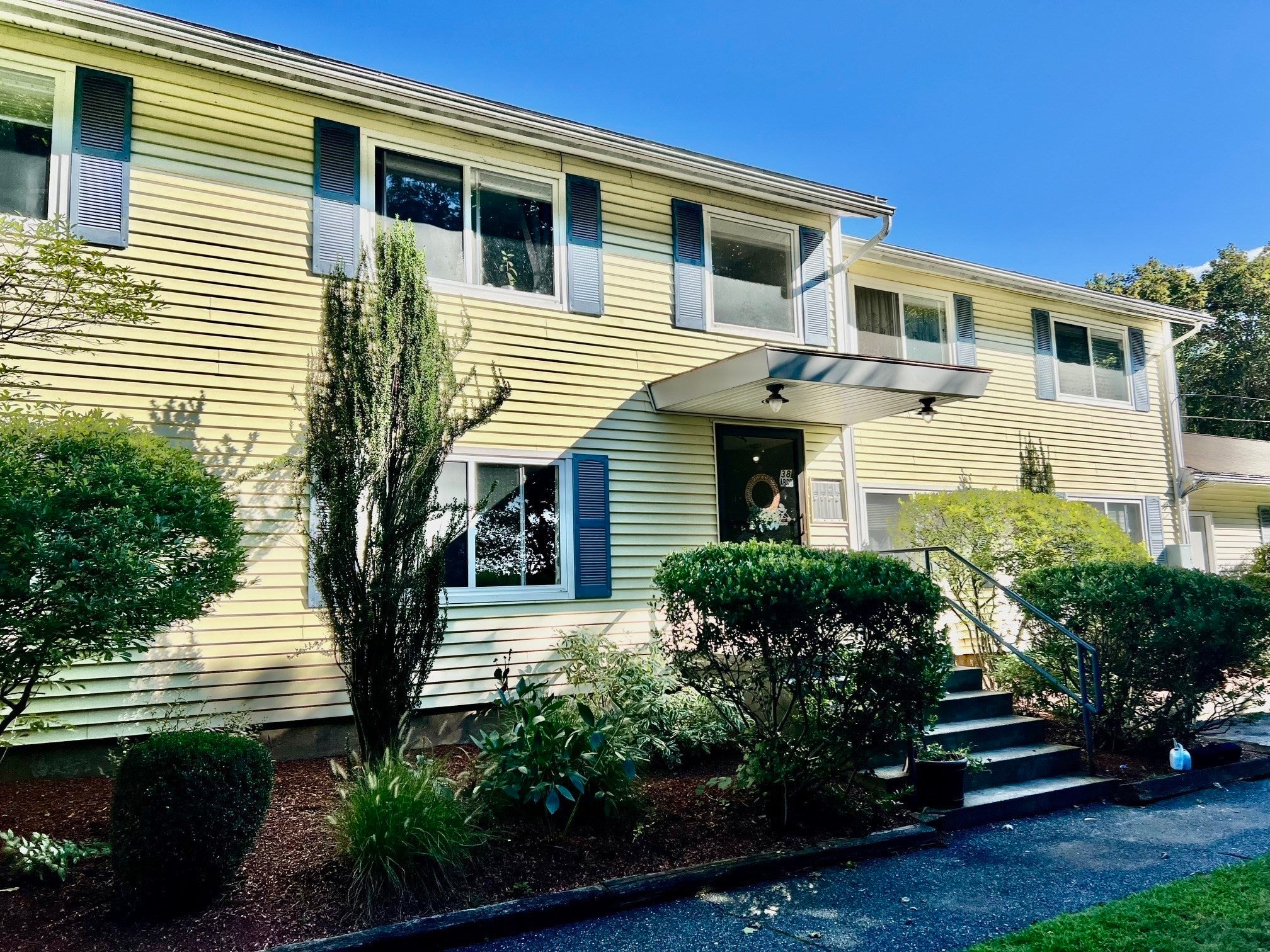 Photo of 38 Lane Ave, Clinton, MA