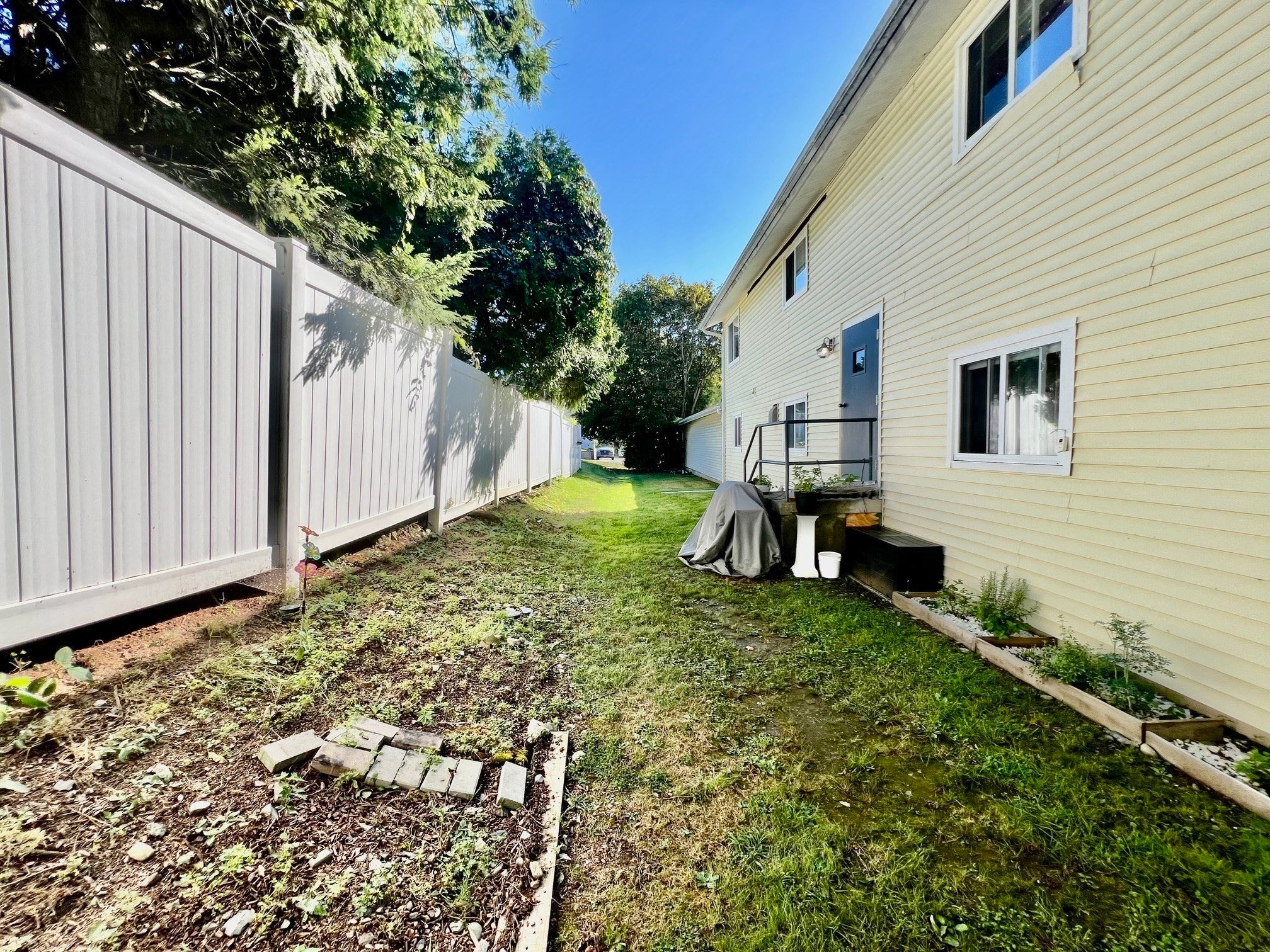38 Lane Ave #B, Clinton, MA Photo #27