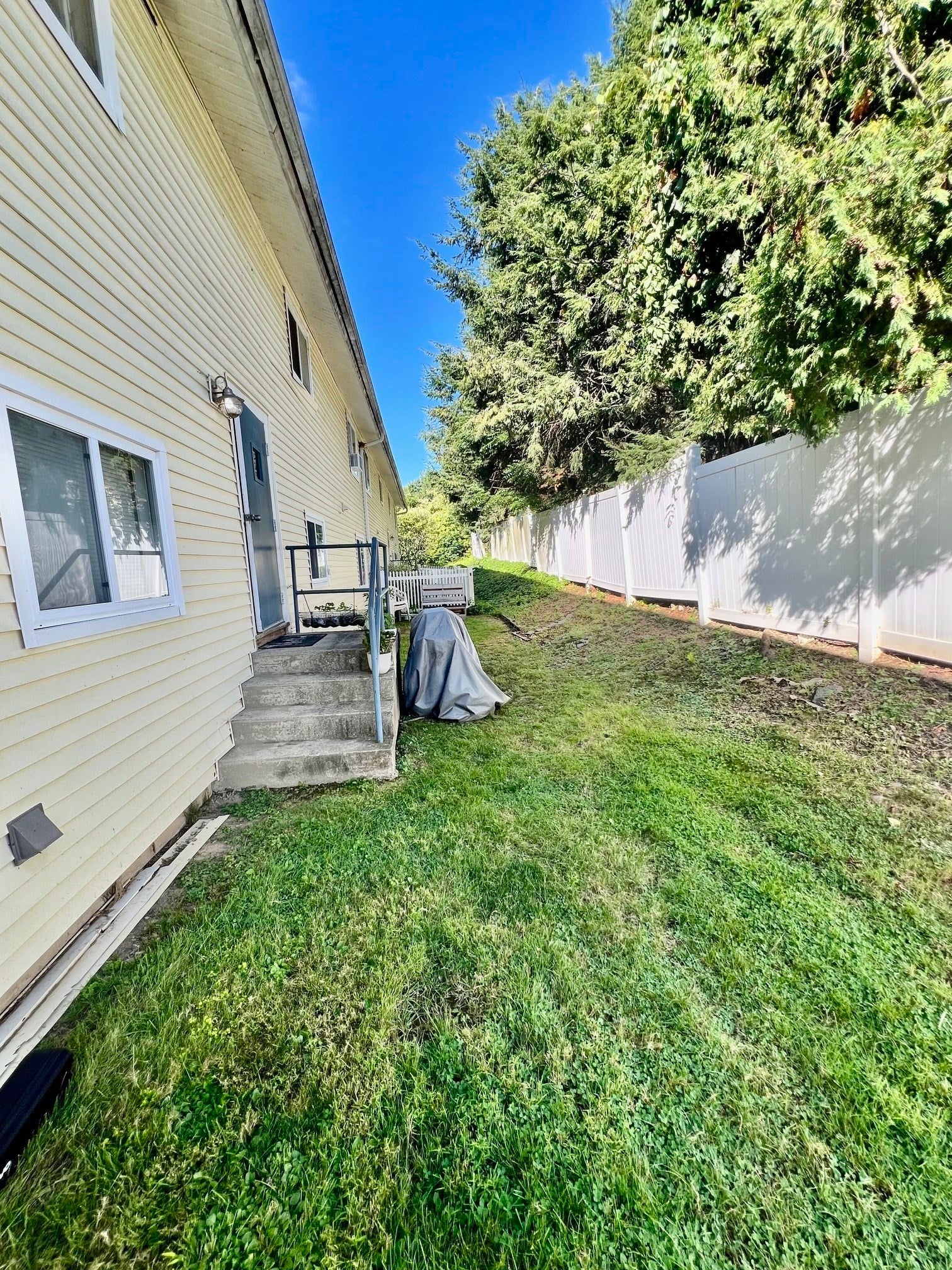 38 Lane Ave #B, Clinton, MA Photo #29