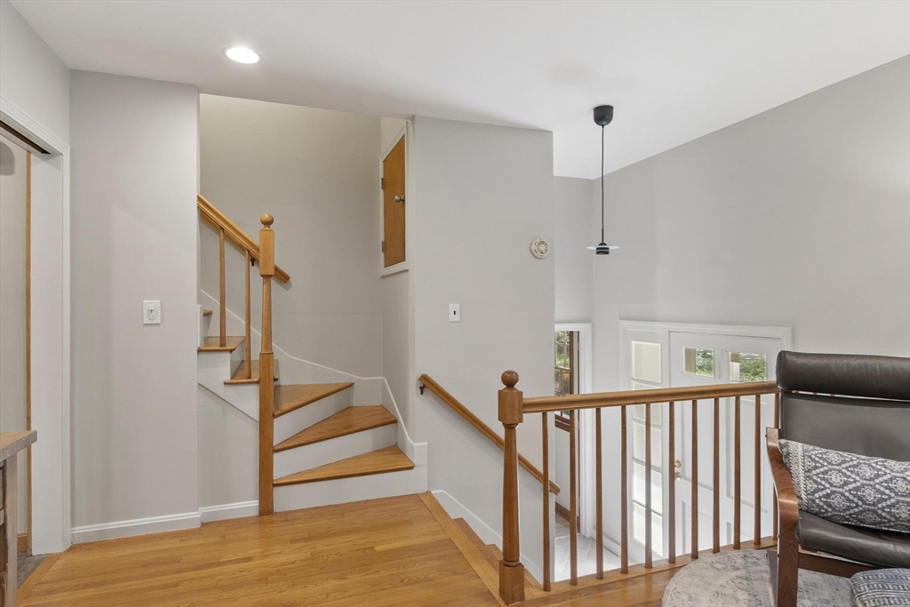 6 Black Horse Dr