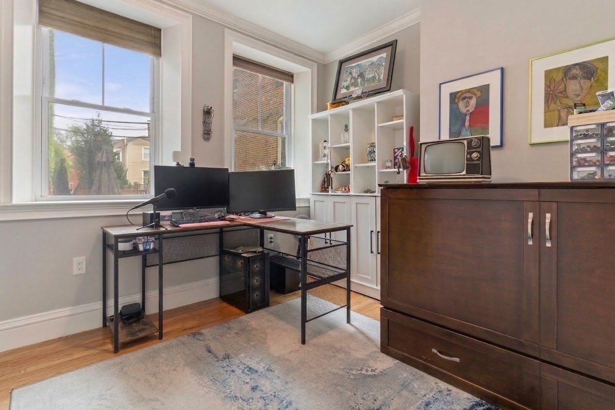 33 Winthrop Street #1, Boston, MA Photo #9