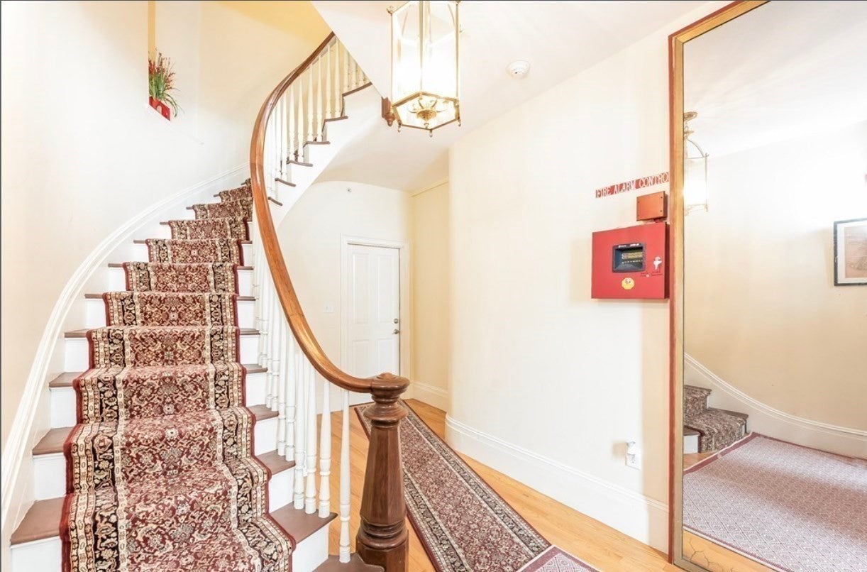 33 Winthrop Street #1, Boston, MA Photo #19
