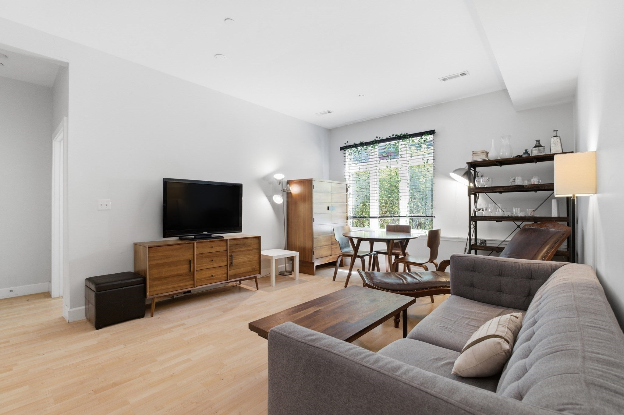 1501 Commonwealth Ave #106, Boston, MA Photo #3