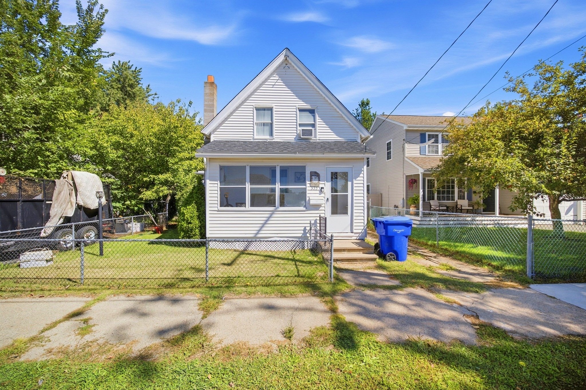 Photo of 333 Nottingham St, Springfield, MA