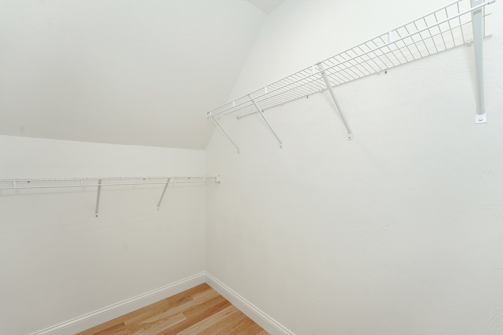 439 Landry Ave
