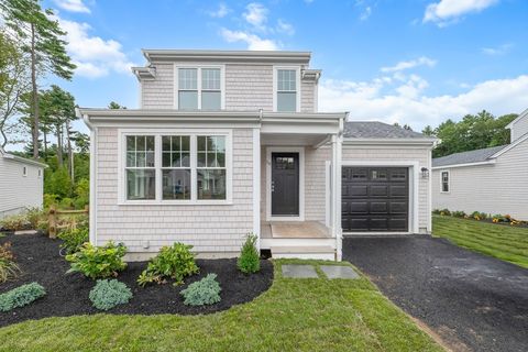 18 Pat Rose Way Rockland MA 02370