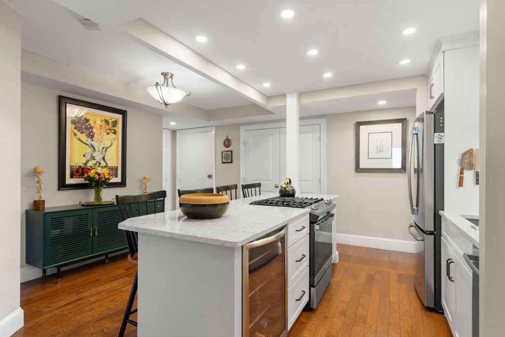 85 E India Row 20G