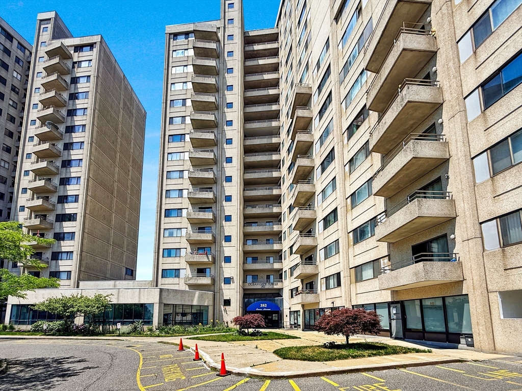 382 Ocean Ave 902