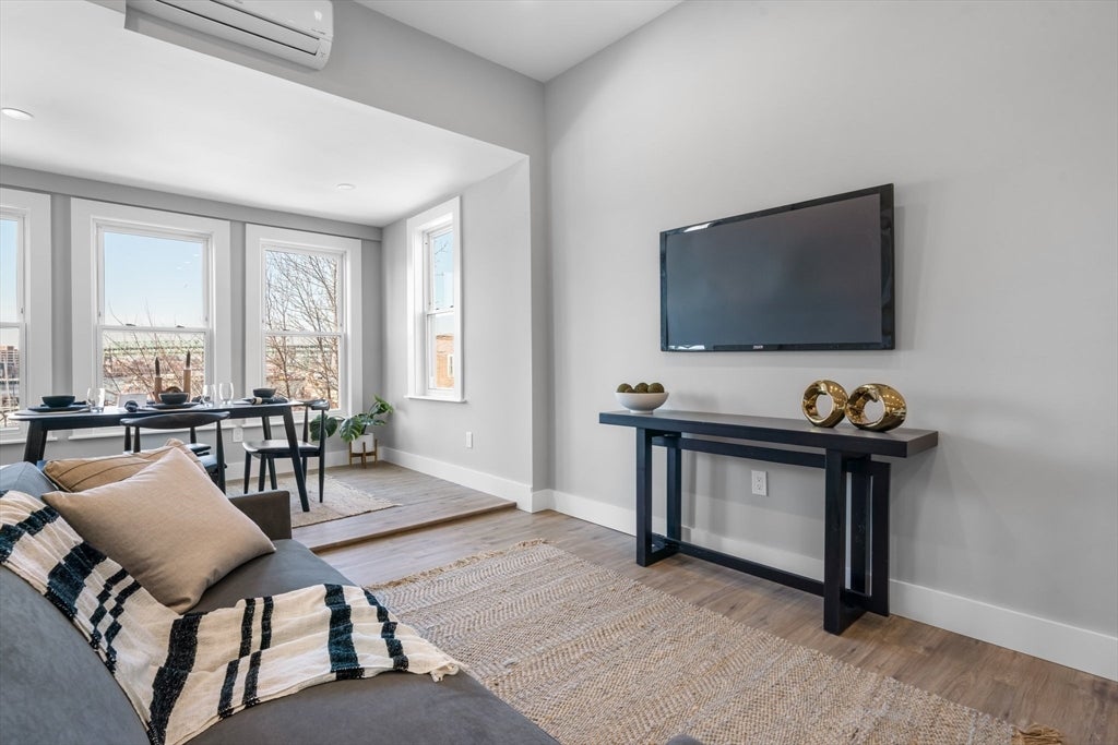 390 Meridian Street #2, Boston, MA, 390 Meridian Street #2, Boston, MA Photo #4