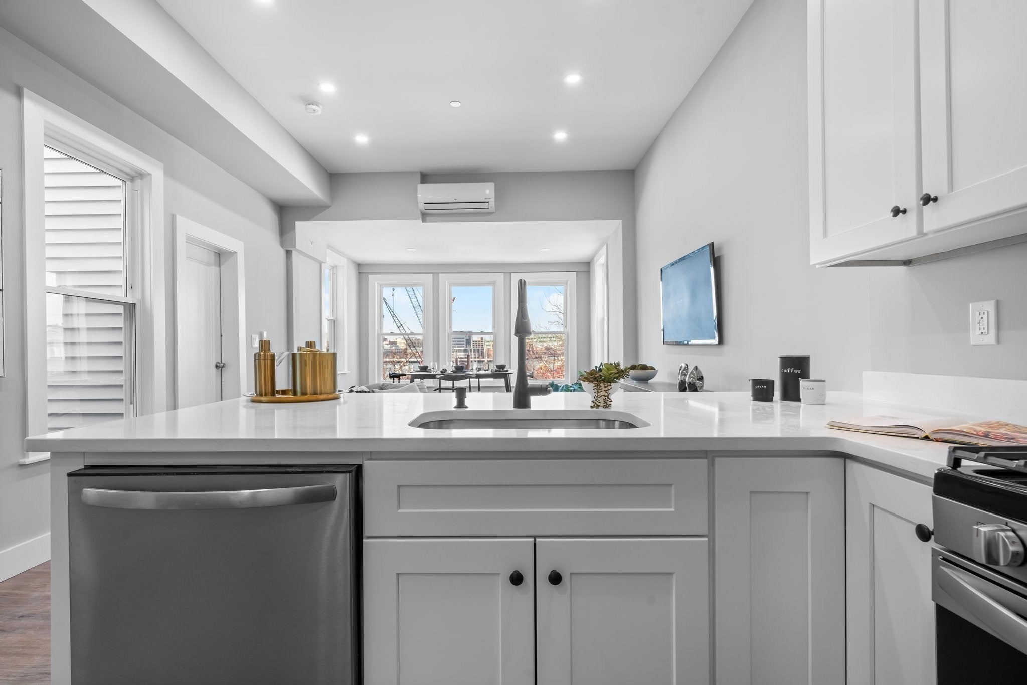 390 Meridian Street #2, Boston, MA, 390 Meridian Street #2, Boston, MA Photo #9