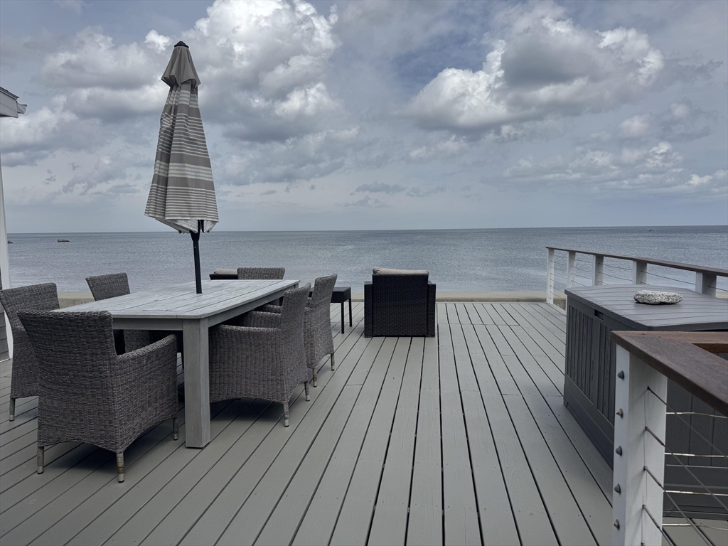 118 Oceanside Dr