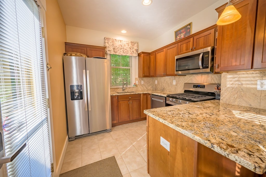 4 Acorn Ln #4, Westford, MA Photo #13